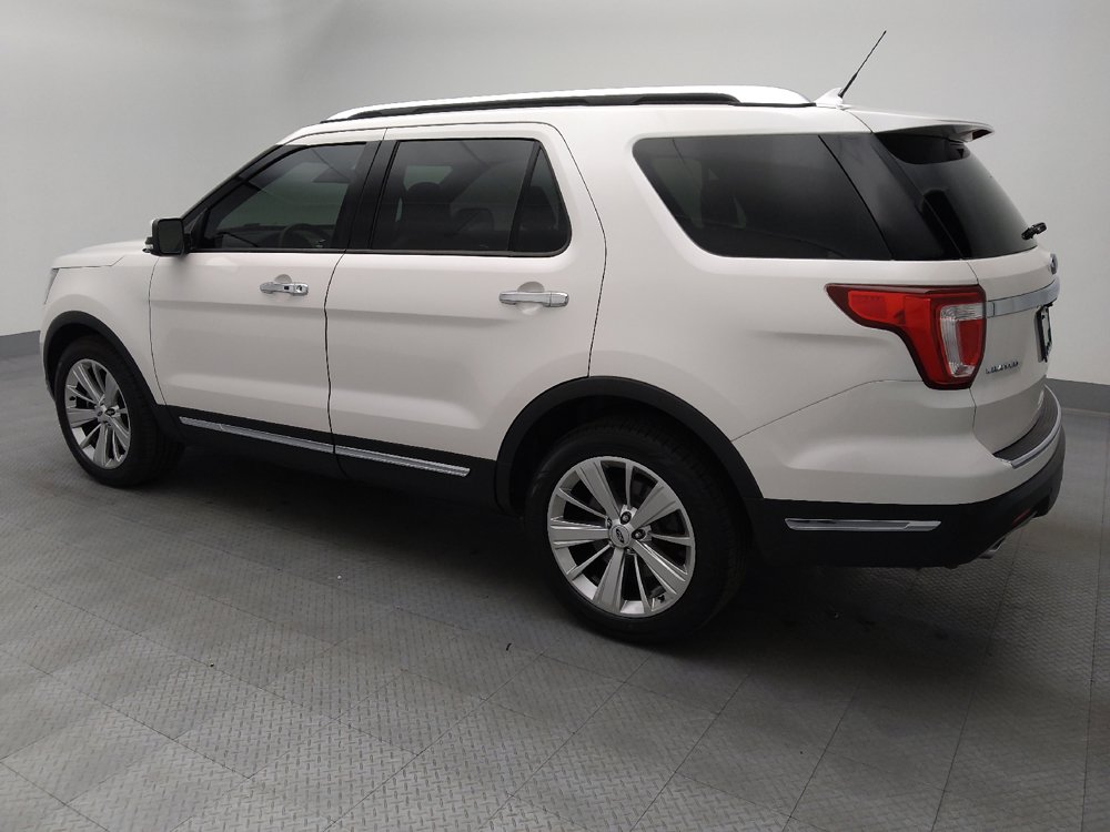 Used 2019 Ford Explorer Limited w/ Ford Safe & Smart Package FWD image 3