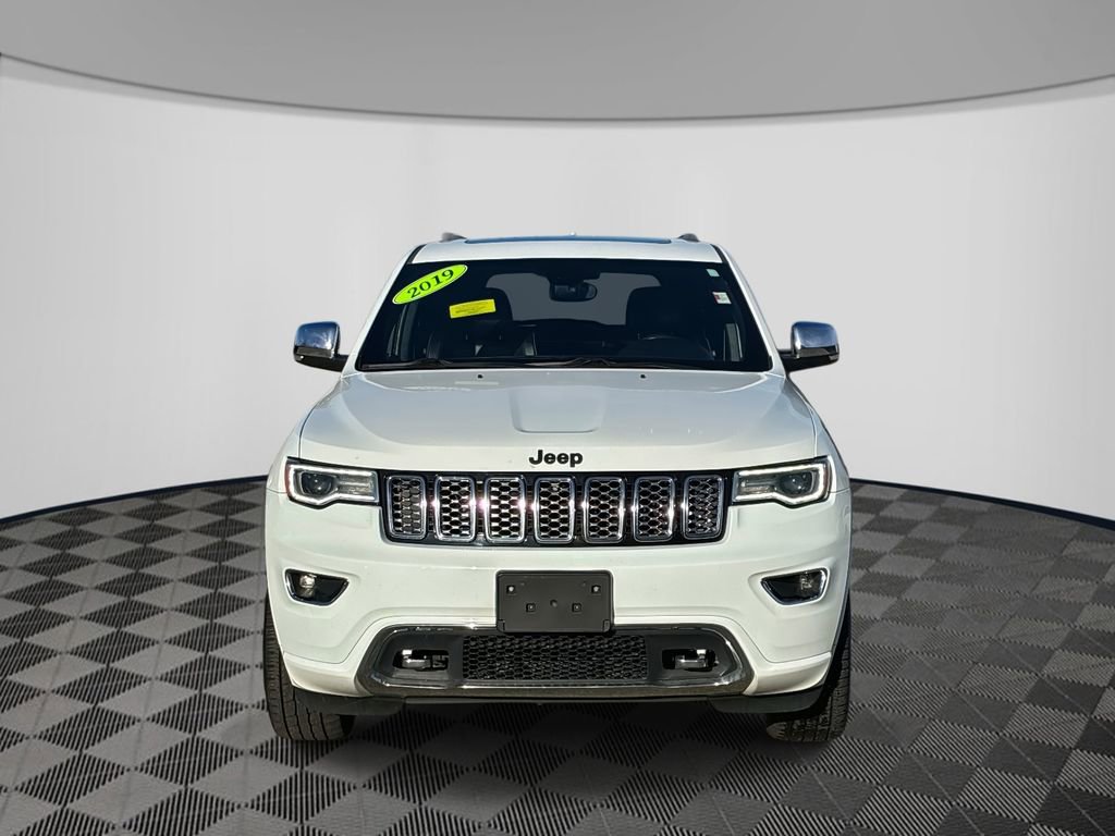 Used 2019 Jeep Grand Cherokee Overland image 2