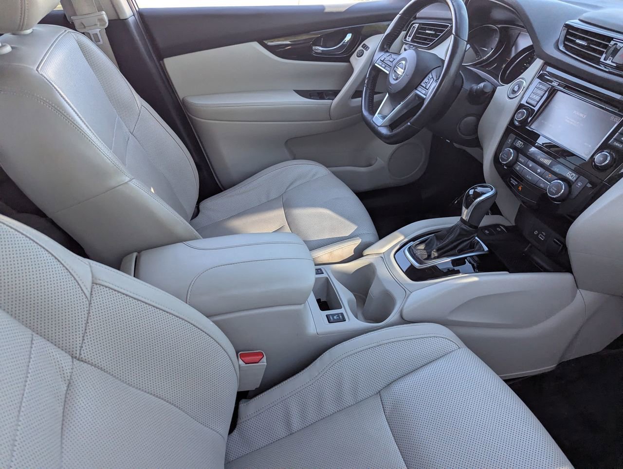 Certified 2022 Nissan Rogue Sport SL image 12