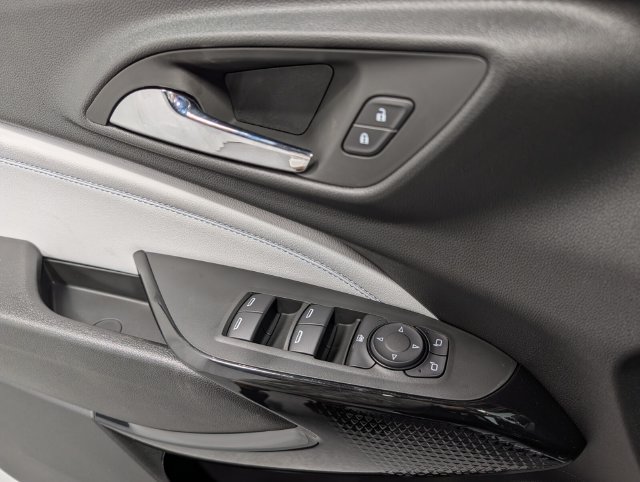 New 2026 Chevrolet Trax LT w/ Sunroof Package FWD image 15