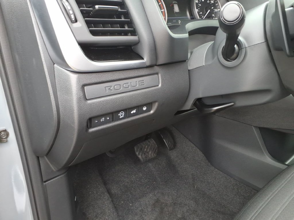New 2027 Nissan Rogue SV w/ Rock Creek Premium Package AWD/4WD image 20