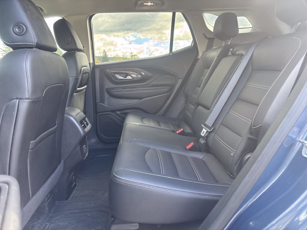Used 2024 GMC Terrain Denali AWD/4WD image 24