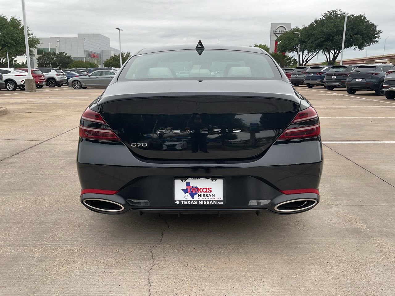 Used 2025 Genesis G70 2.5T RWD image 6