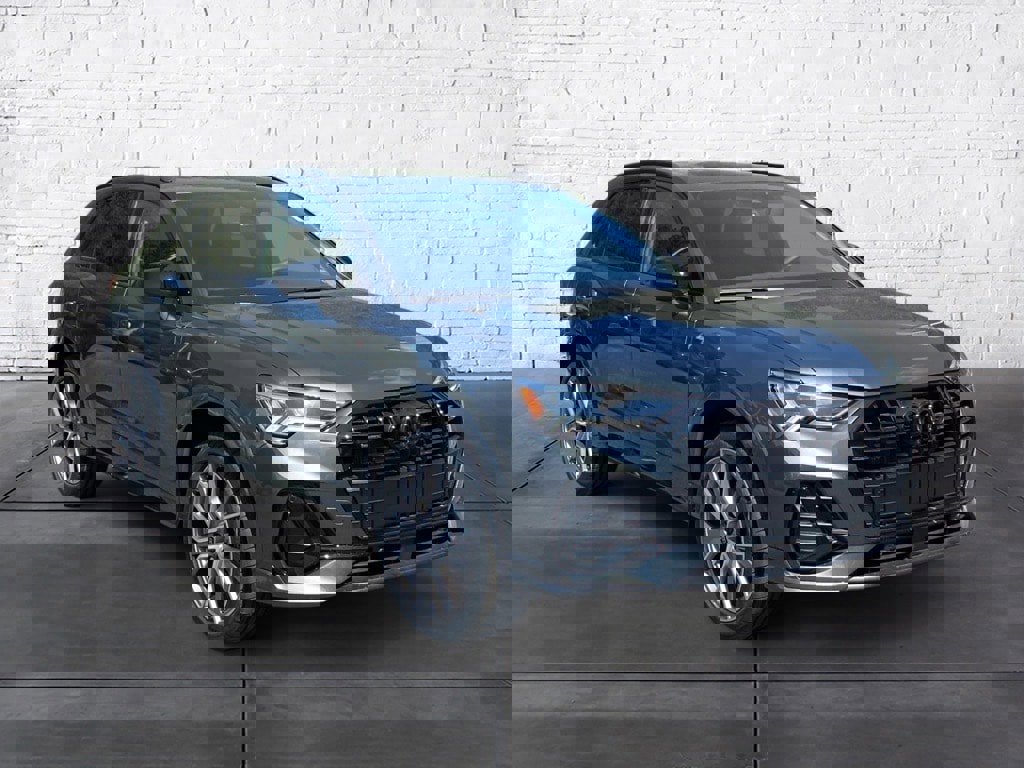 New 2025 Audi Q3 2.0T Premium Plus