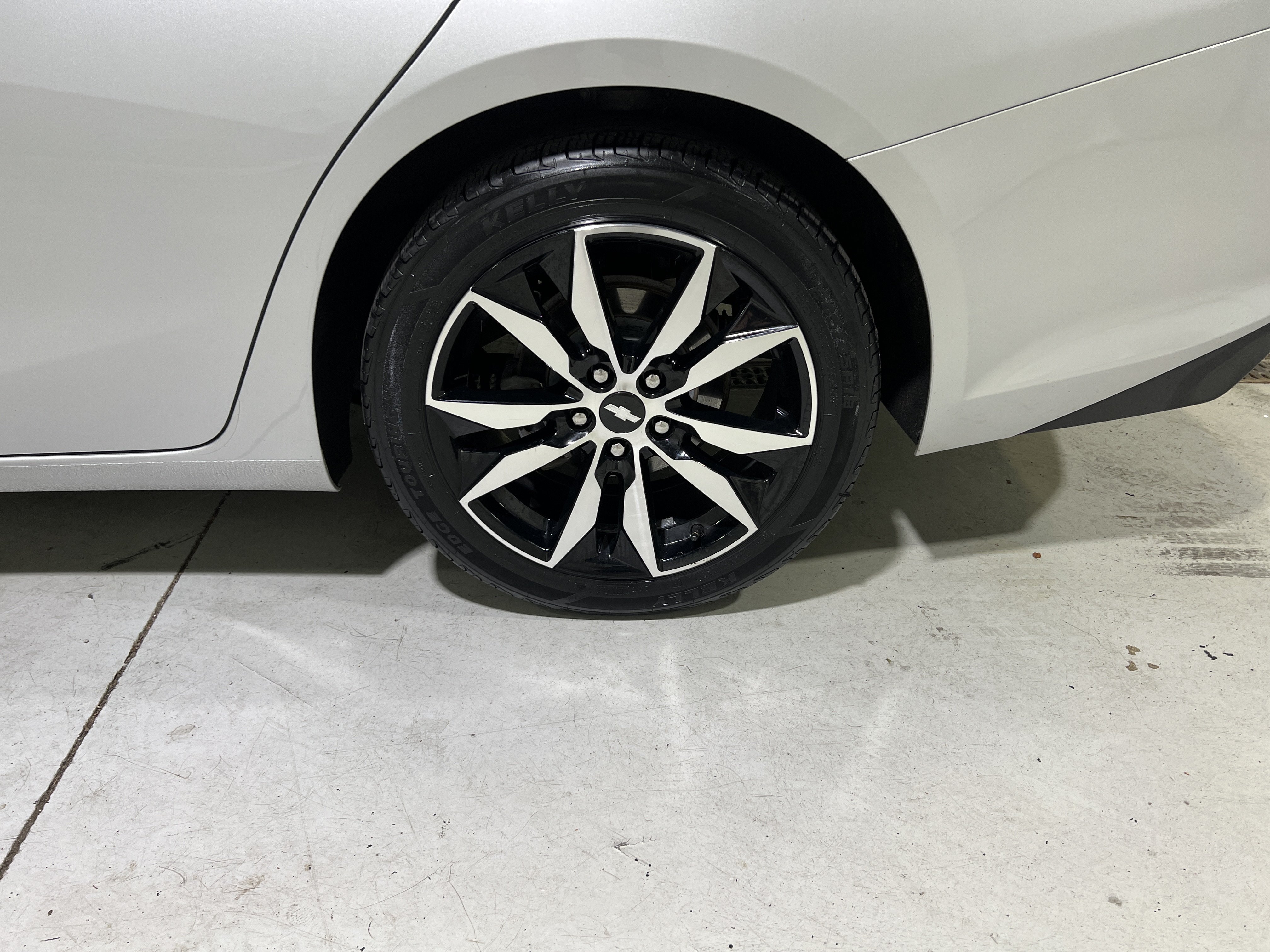 Certified 2018 Chevrolet Malibu LT FWD image 13