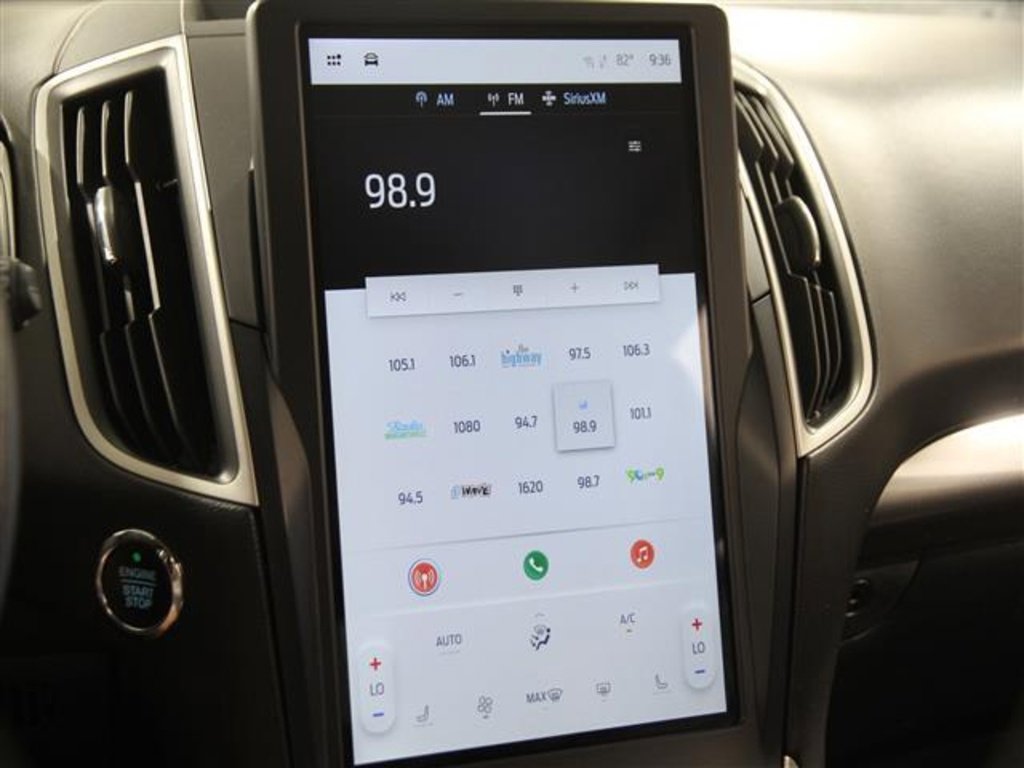 Used 2023 Ford Edge SEL image 9