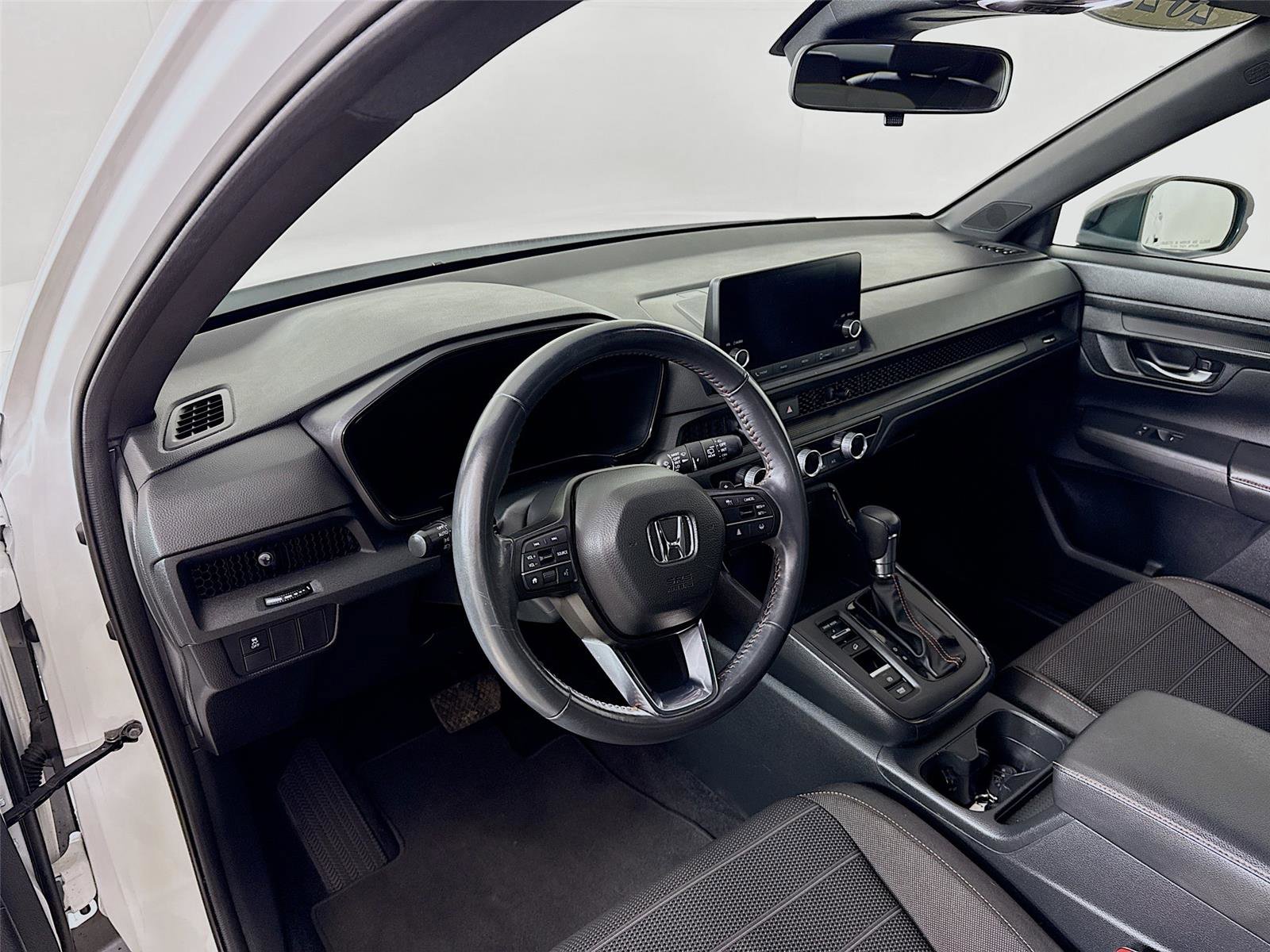Used 2023 Honda CR-V Sport image 9