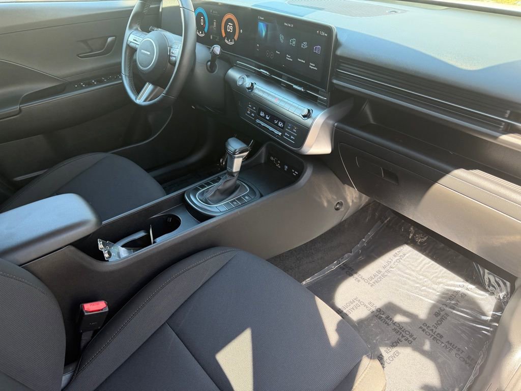 Used 2025 Hyundai Kona SEL image 10