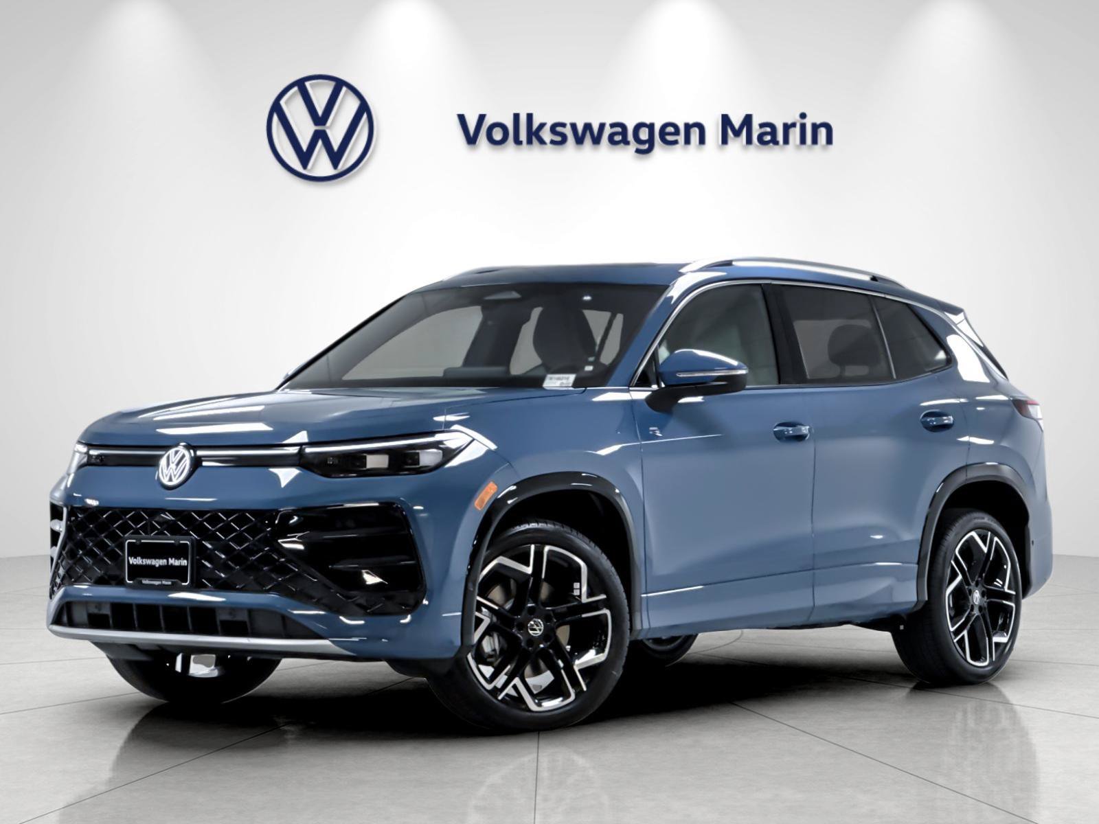 New 2026 Volkswagen Tiguan SEL R-Line AWD/4WD image 1