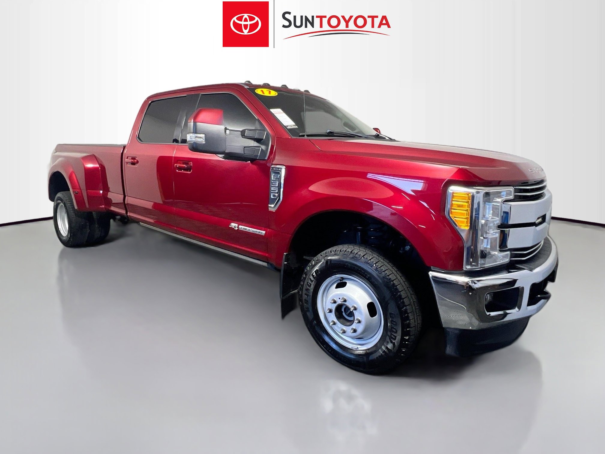 Used 2017 Ford F350 Lariat w/ Lariat Ultimate Package AWD/4WD image 1