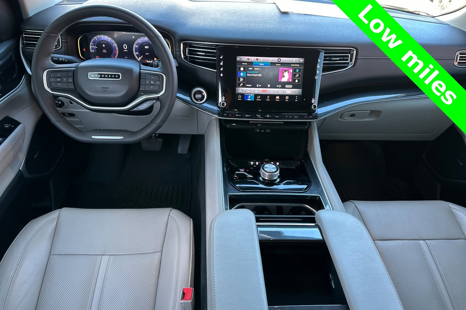 Used 2024 Jeep Wagoneer 4WD image 16