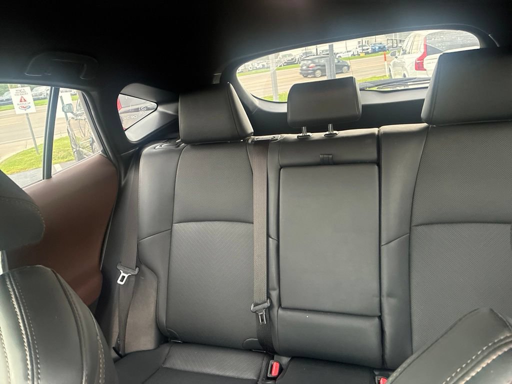 Used 2021 Toyota Venza XLE w/ Softex Package AWD/4WD image 12