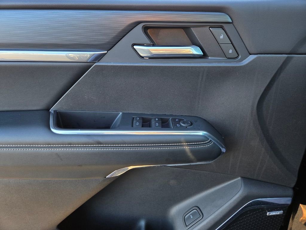 Certified 2025 GMC Acadia Elevation image 18