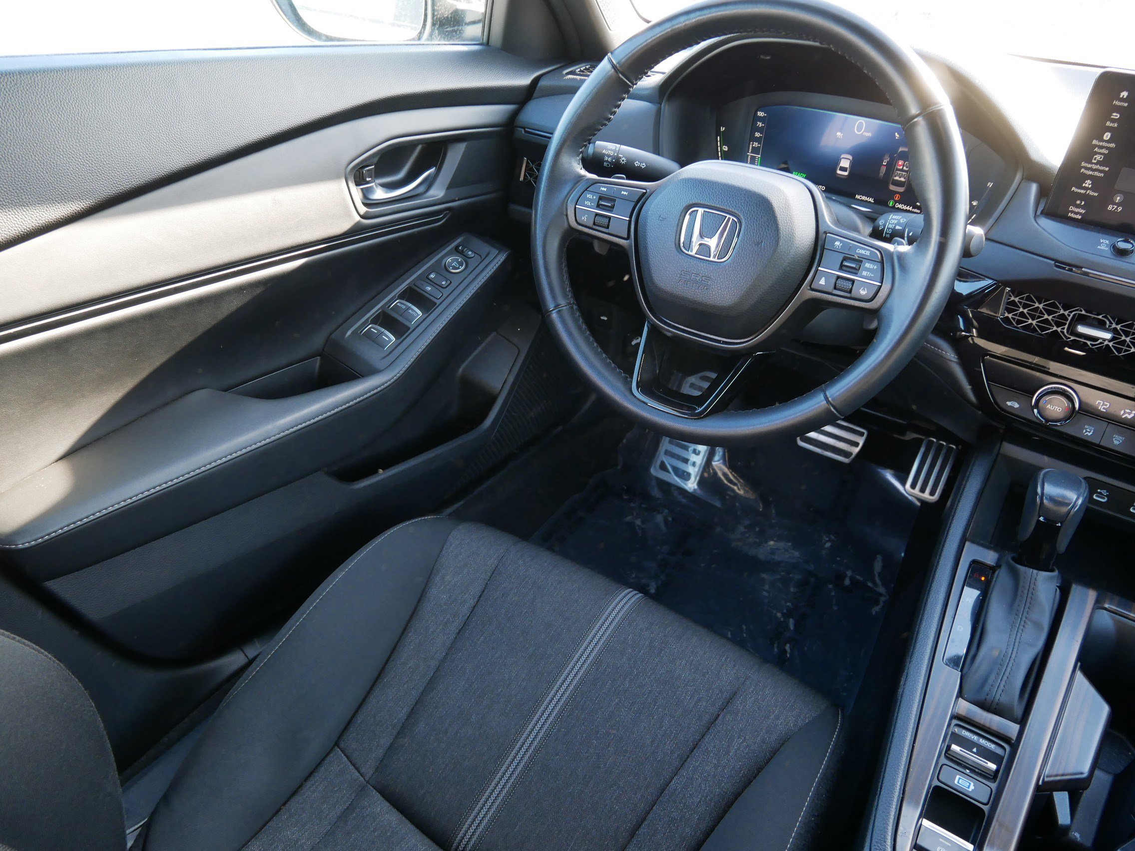 Used 2023 Honda Accord Sport image 9