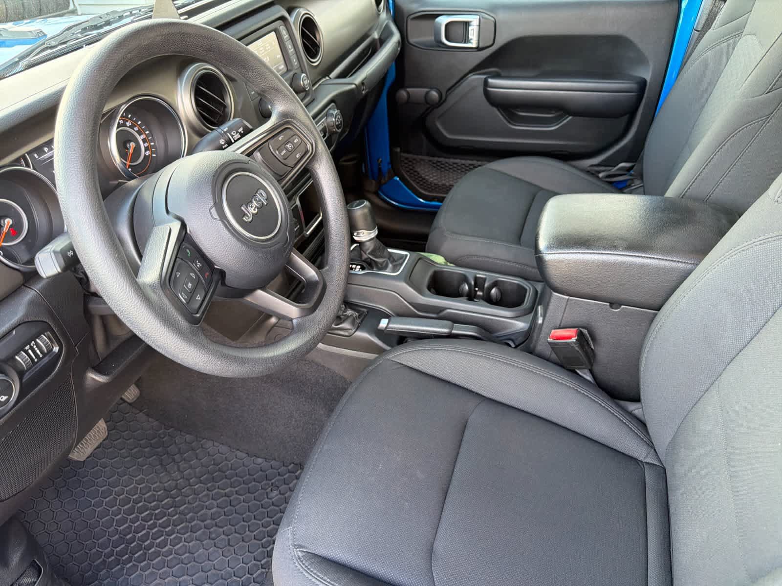 Used 2021 Jeep Gladiator Sport AWD/4WD image 11