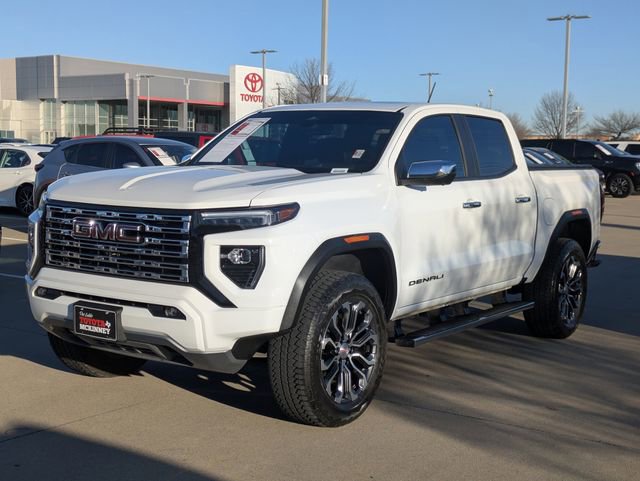 Used 2024 GMC Canyon Denali image 11