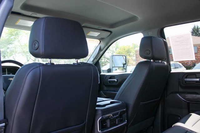 Used 2021 Chevrolet Silverado 1500 LTZ w/ Technology Package image 38