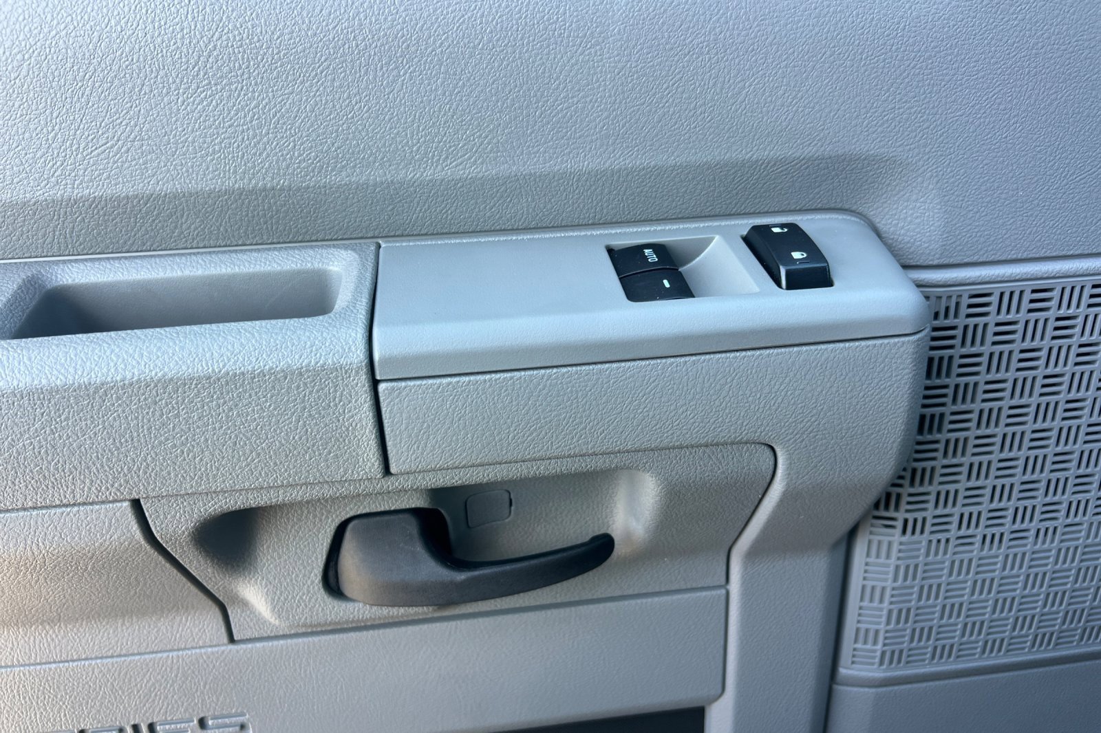 Used 2023 Ford E-350 and Econoline 350 Super Duty w/ Driver's Safety Package image 11