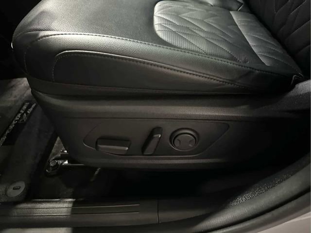 Used 2025 Kia Sportage X-Line w/ Premium Package image 10