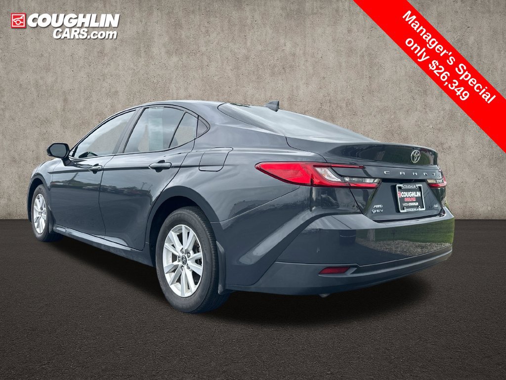 Used 2025 Toyota Camry LE AWD/4WD image 9
