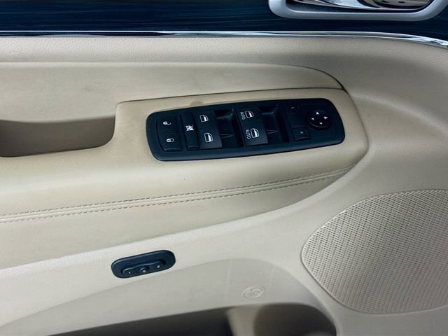 Used 2021 Jeep Grand Cherokee Limited AWD/4WD image 18