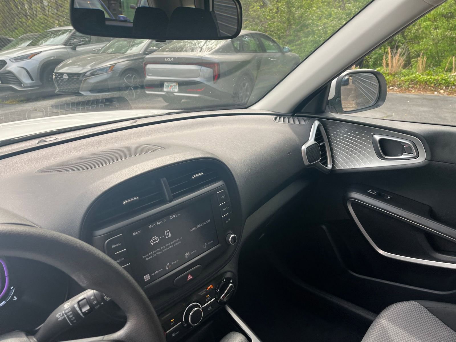 Used 2025 Kia Soul LX w/ LX Technology Package image 30