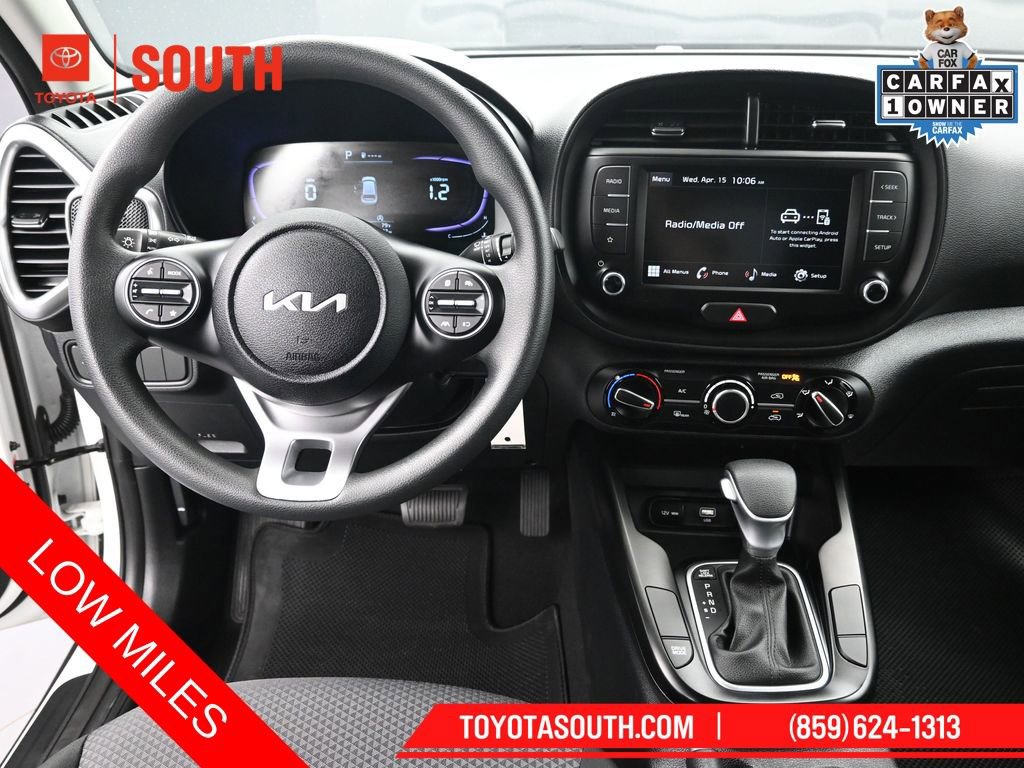 Used 2025 Kia Soul LX w/ LX Technology Package FWD image 11