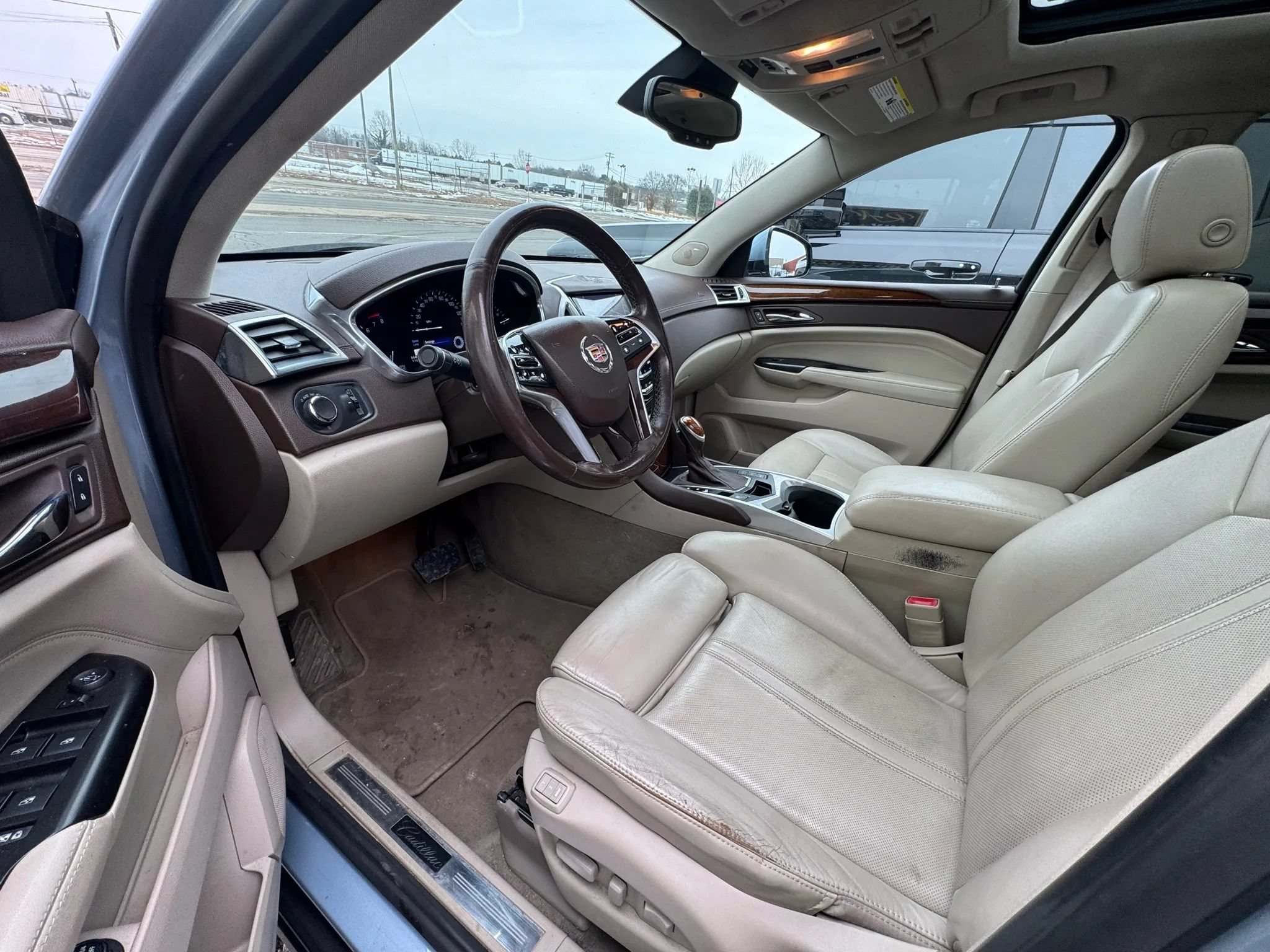 Used 2013 Cadillac SRX Luxury w/ Driver Awareness Package AWD/4WD image 10