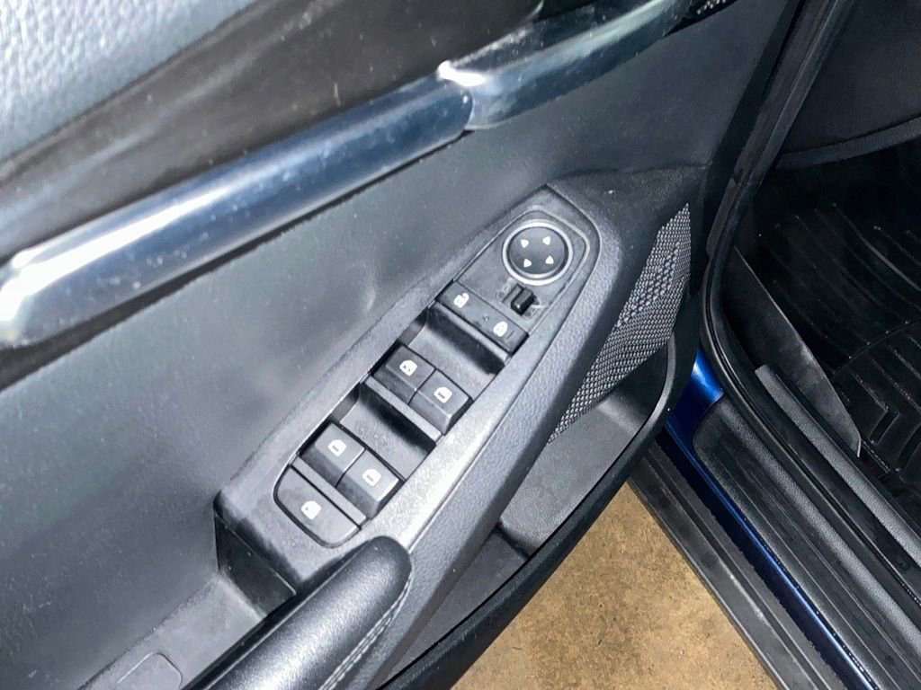 Used 2021 Kia Seltos EX image 16