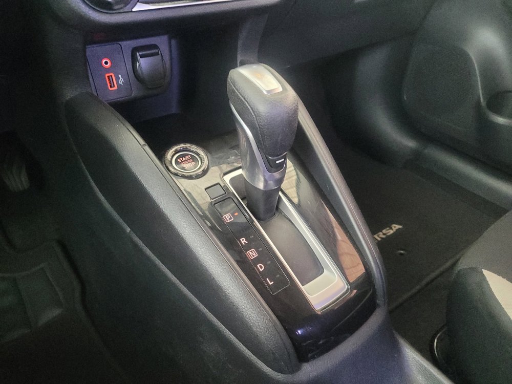 Used 2021 Nissan Versa SV FWD image 26