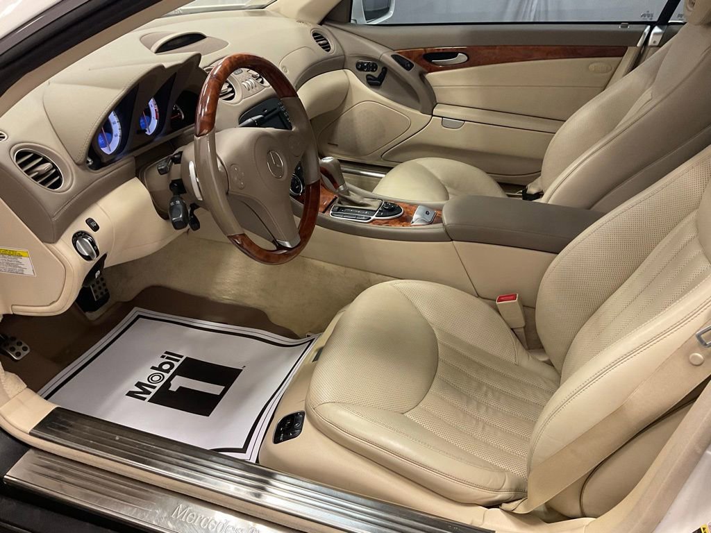 Used 2009 Mercedes-Benz SL 550 image 5