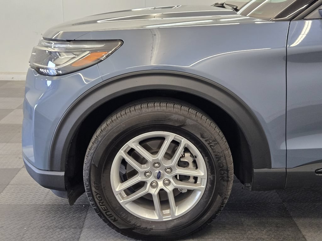 New 2026 Ford Explorer Active w/ Active Comfort Package RWD image 9