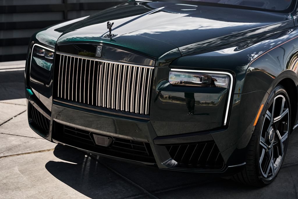 Used 2026 Rolls-Royce Cullinan Black Badge AWD/4WD image 7
