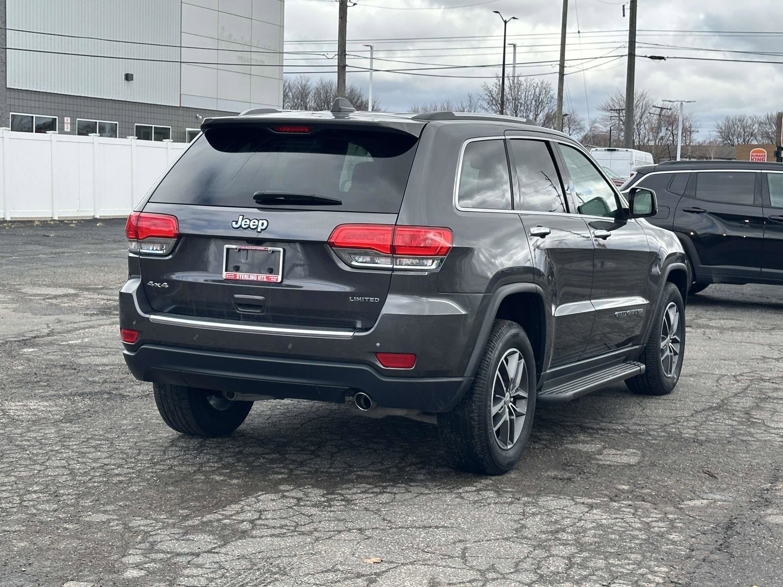 Used 2018 Jeep Grand Cherokee Limited image 4