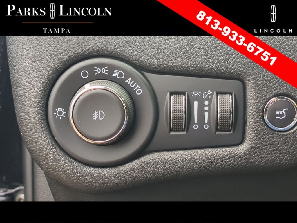 Used 2022 Jeep Cherokee Latitude Lux w/ Sun & Sound Group AWD/4WD image 27