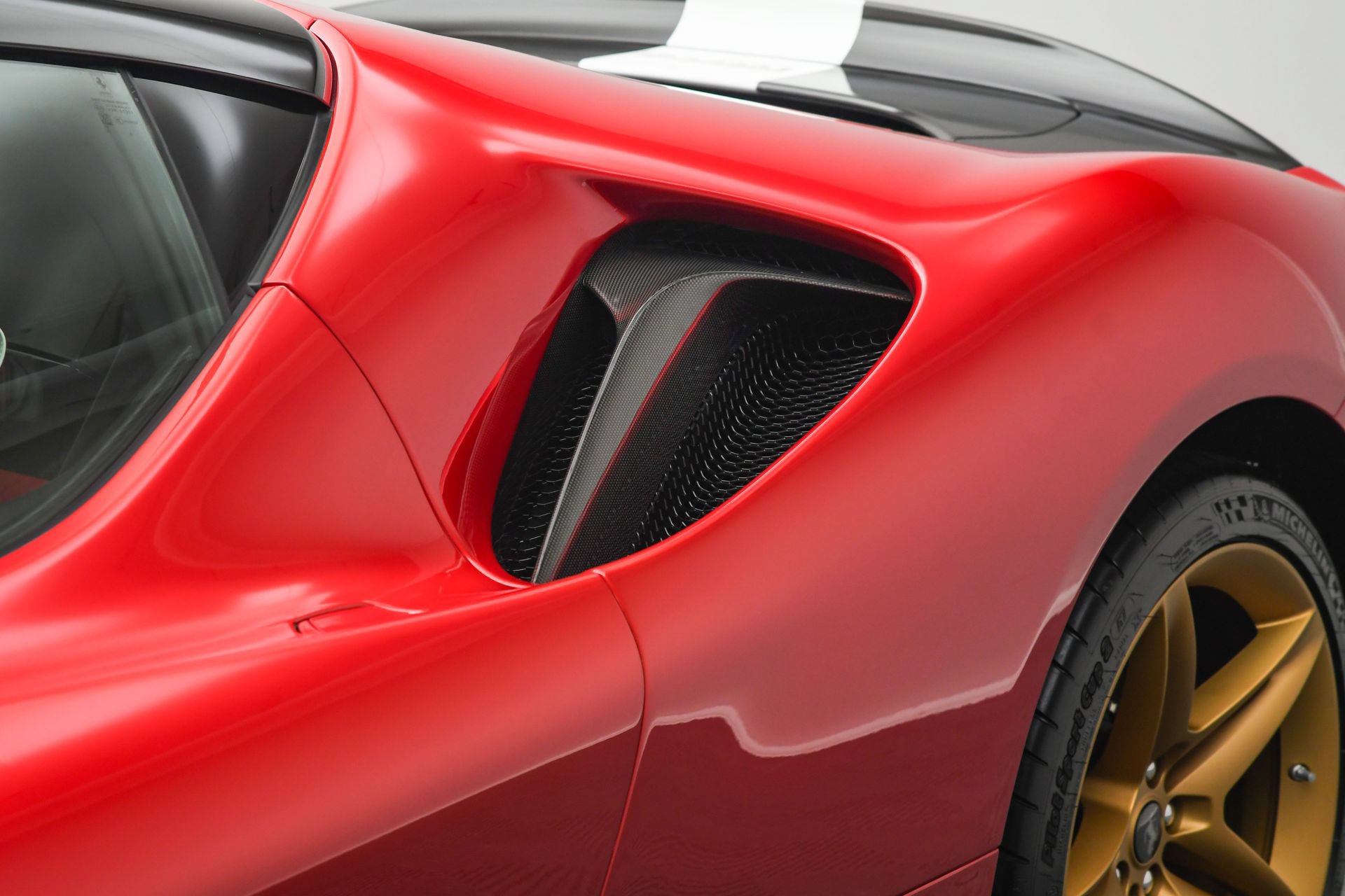 Used 2023 Ferrari SF90 Stradale AWD/4WD image 11