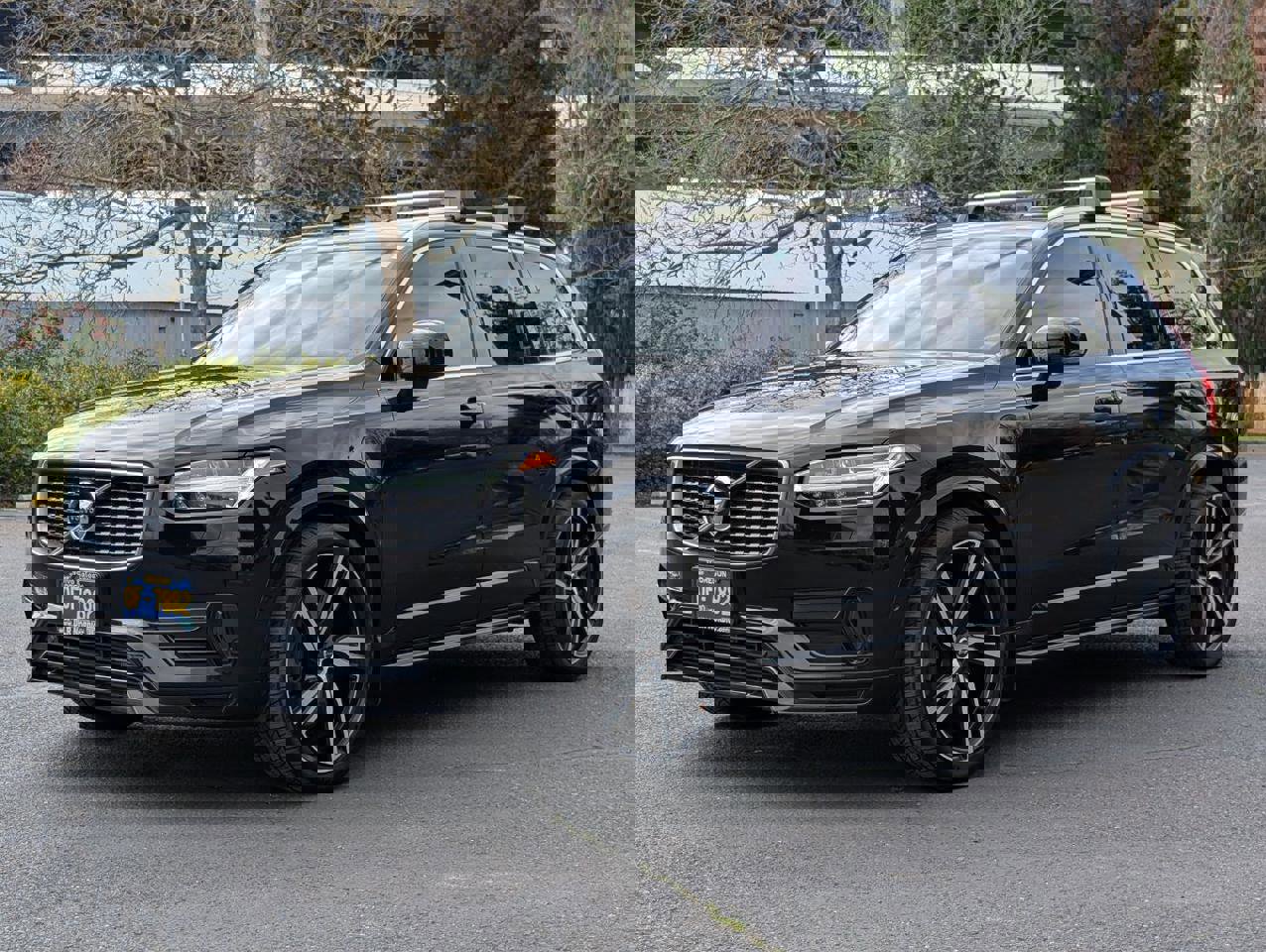 Used 2019 Volvo XC90 T8 R-Design w/ Advanced Package image 3