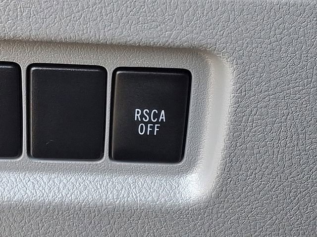 Used 2011 Toyota 4Runner SR5 AWD/4WD image 25