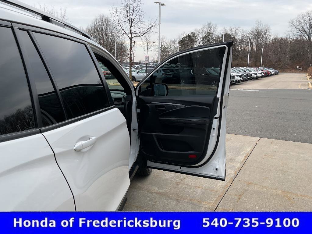 Certified 2023 Honda Passport TrailSport image 19