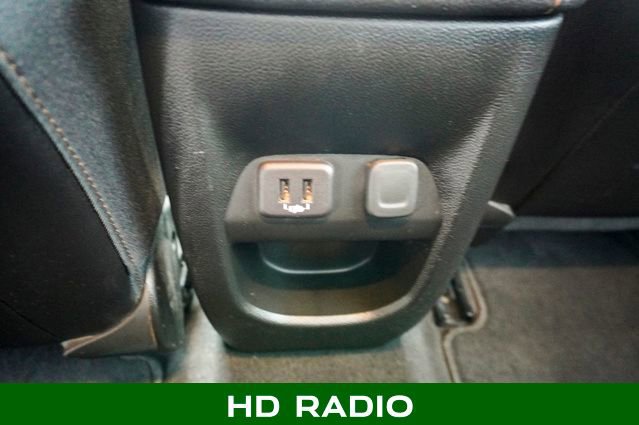 Used 2022 GMC Canyon AT4 image 8