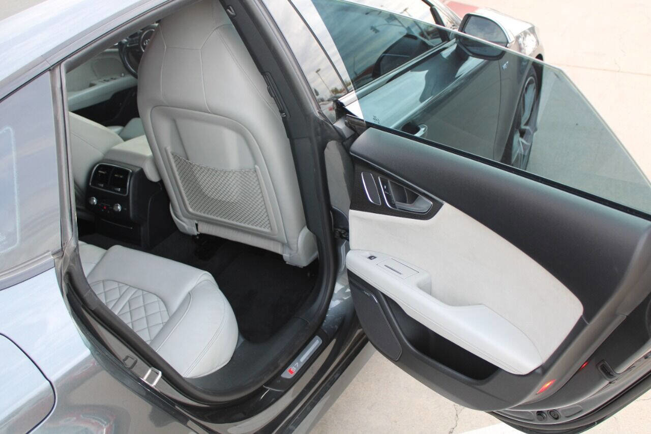 Used 2017 Audi S7 Premium Plus w/ S7 Sport Package image 15