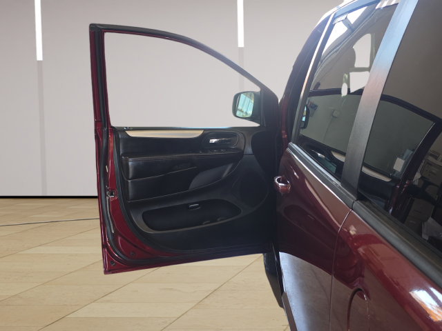 Used 2019 Dodge Grand Caravan GT FWD image 10
