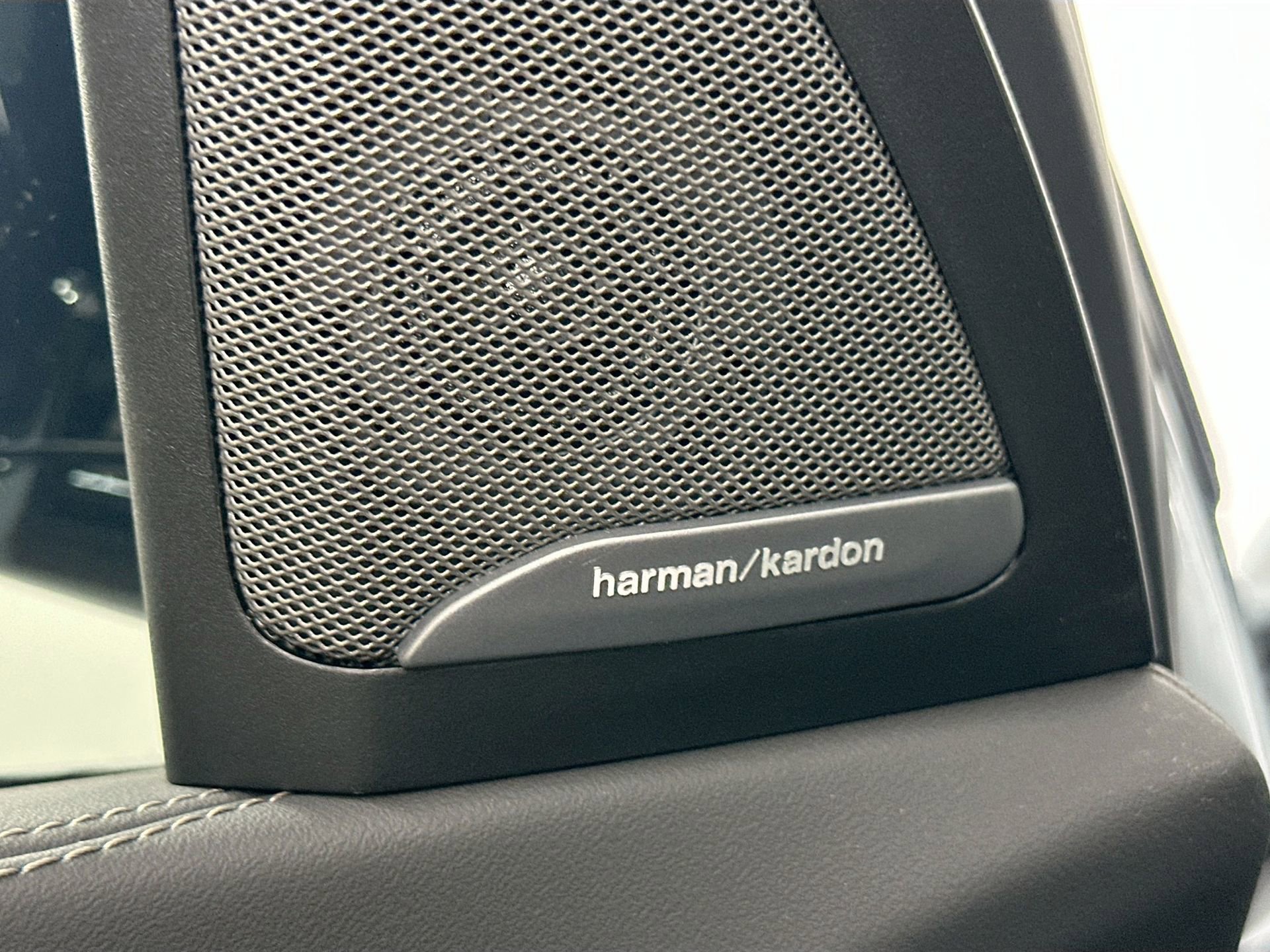 New 2026 BMW X7 M60i image 18