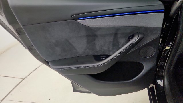 Used 2026 Tesla Model Y 2WD image 42