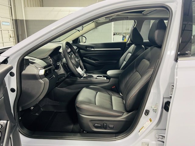 New 2025 Nissan Altima 2.5 SR w/ SR Premium Package image 21