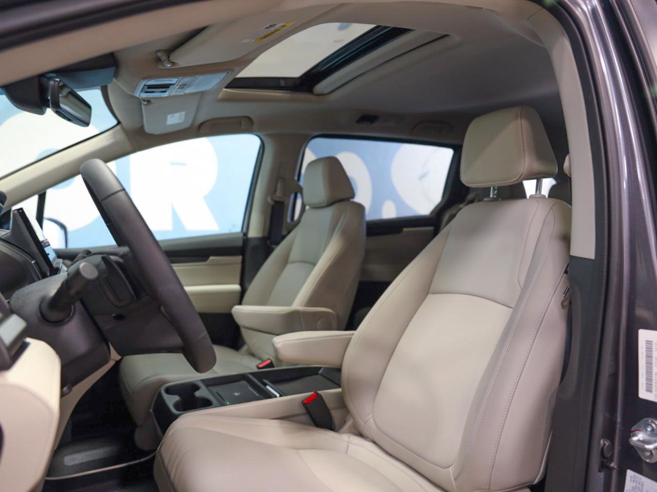 Used 2026 Honda Odyssey EX-L image 5