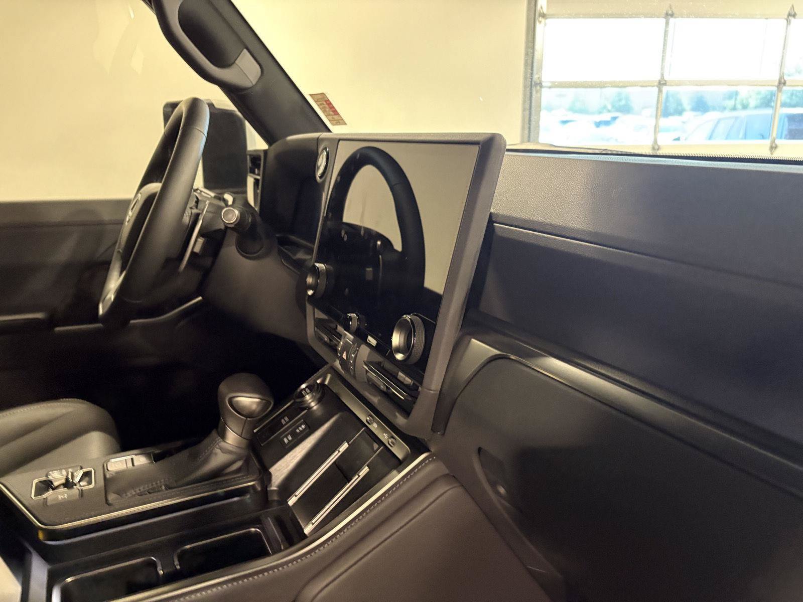Used 2026 Lexus GX 550 w/ Cold Area Package AWD/4WD image 49