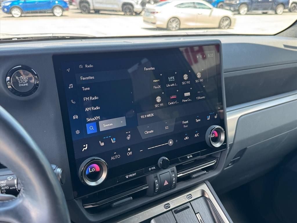 Used 2024 Lexus GX 550 w/ Accessory Package (2T) AWD/4WD image 30
