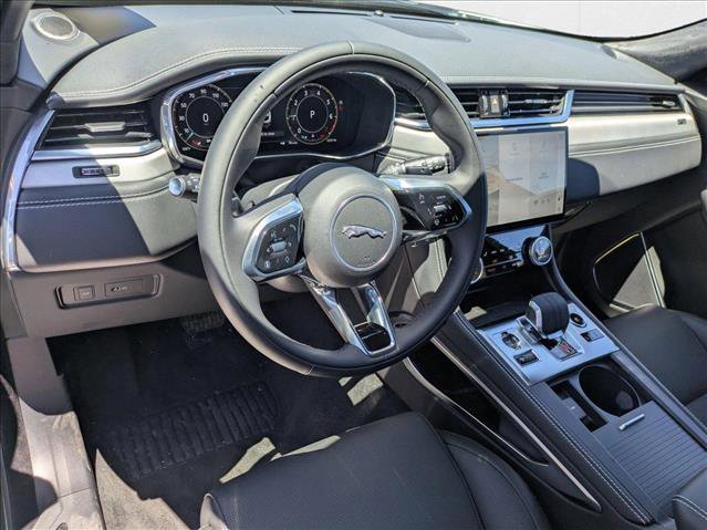 New 2025 Jaguar F-PACE R-Dynamic S image 3