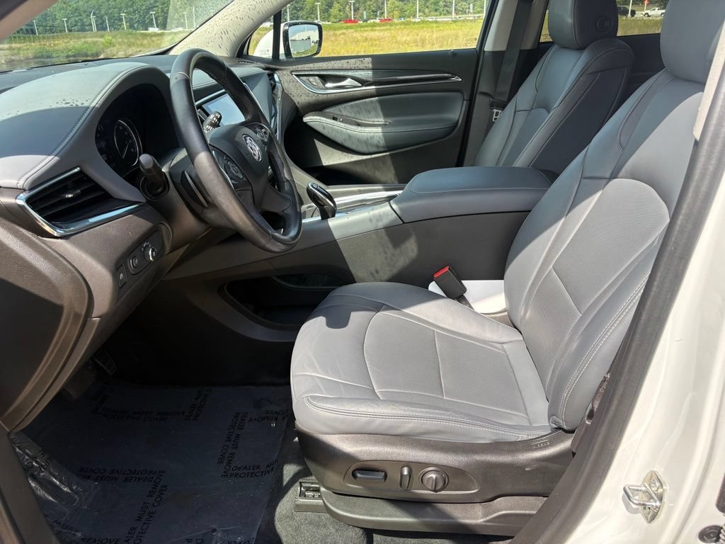 Used 2021 Buick Enclave Essence FWD image 16